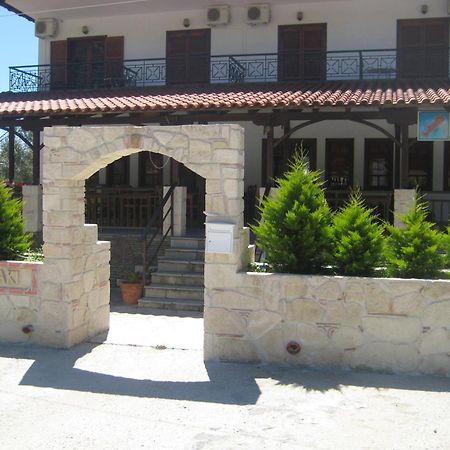 Petradaki Apartments Mola Kaliva Exterior foto